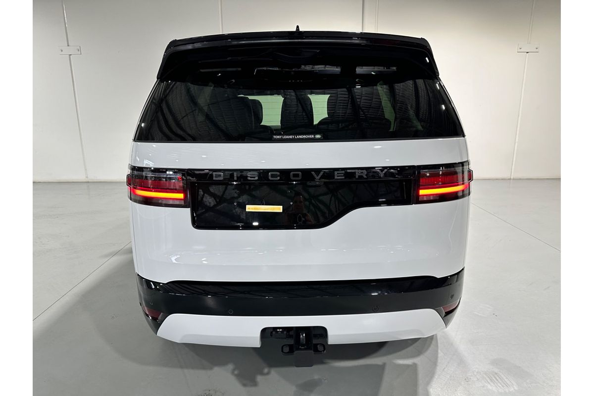 2024 Land Rover Discovery D300 Dynamic SE Series 5