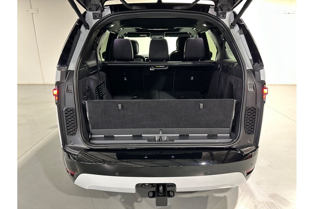 2024 Land Rover Discovery D300 Dynamic SE Series 5