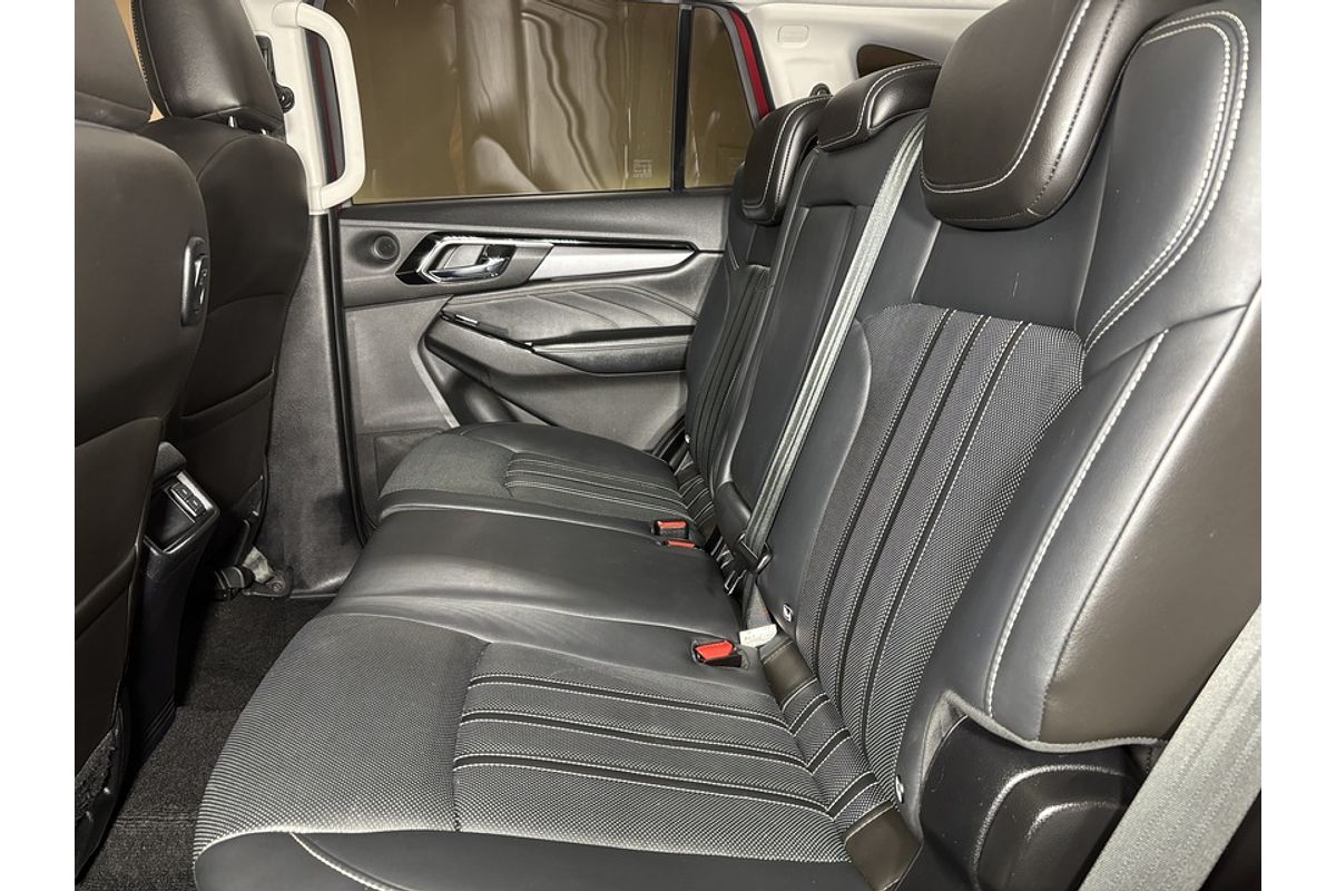 2022 Isuzu MU-X LS-T