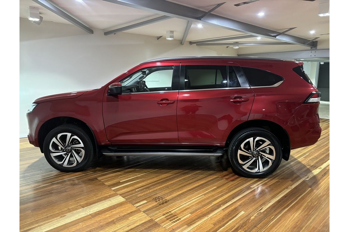2022 Isuzu MU-X LS-T
