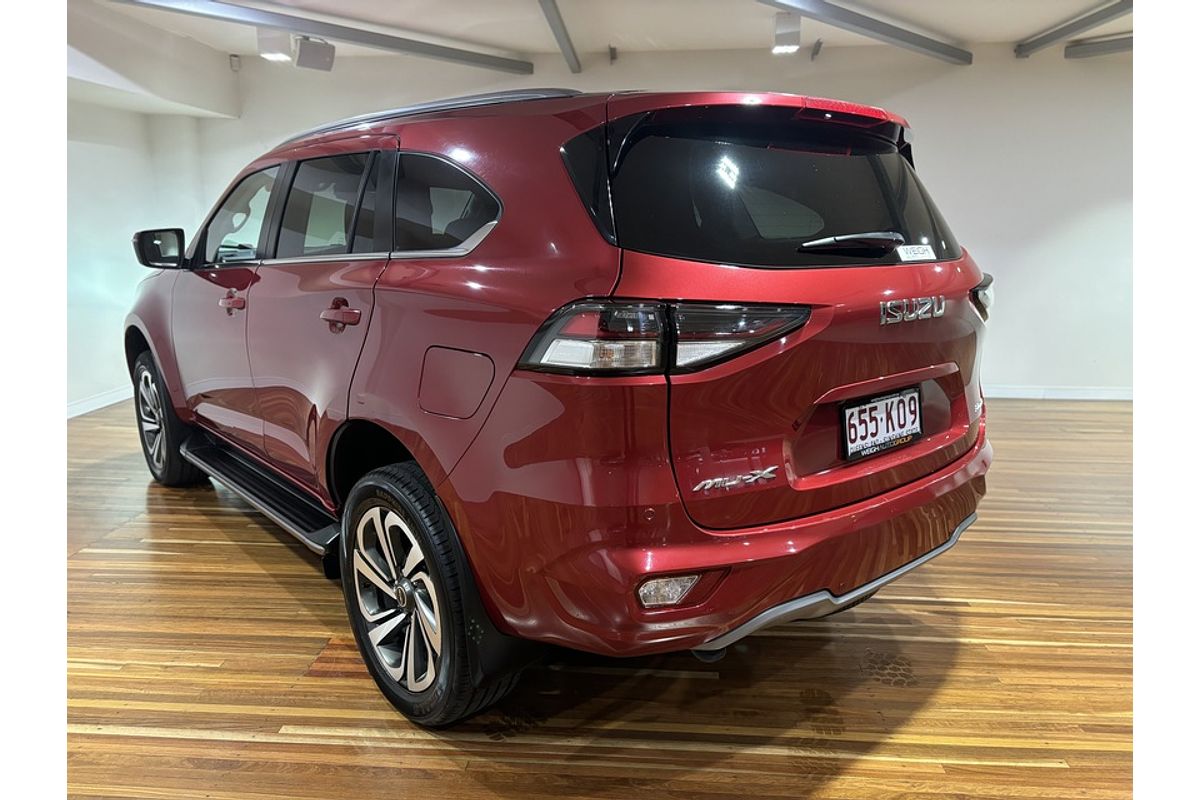 2022 Isuzu MU-X LS-T
