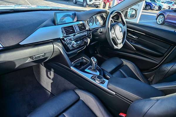 2017 BMW 3 Series 330i Sport Line F30 LCI