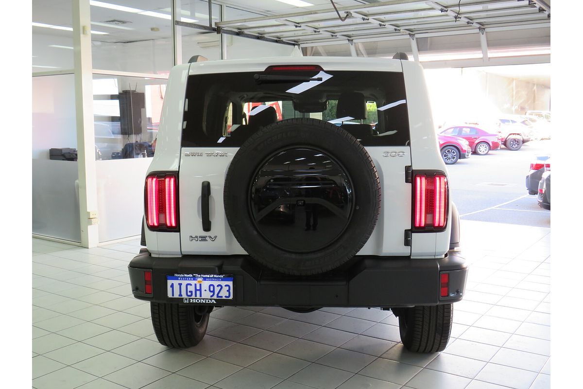 2024 GWM Tank 300 Ultra Hybrid P01