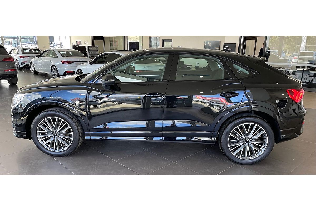 2024 Audi Q3 35 TFSI S Line F3