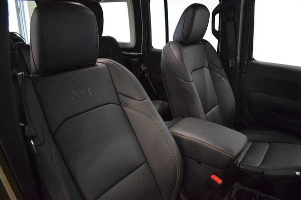 2023 Jeep Wrangler Unlimited Overland JL