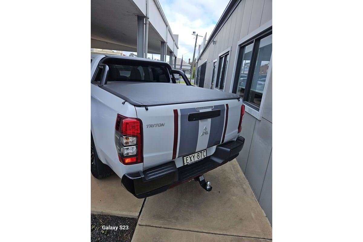 2022 Mitsubishi MR4X47 GLS MR 4X4