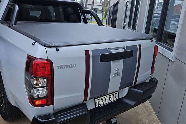 2022 Mitsubishi MR4X47 GLS MR 4X4