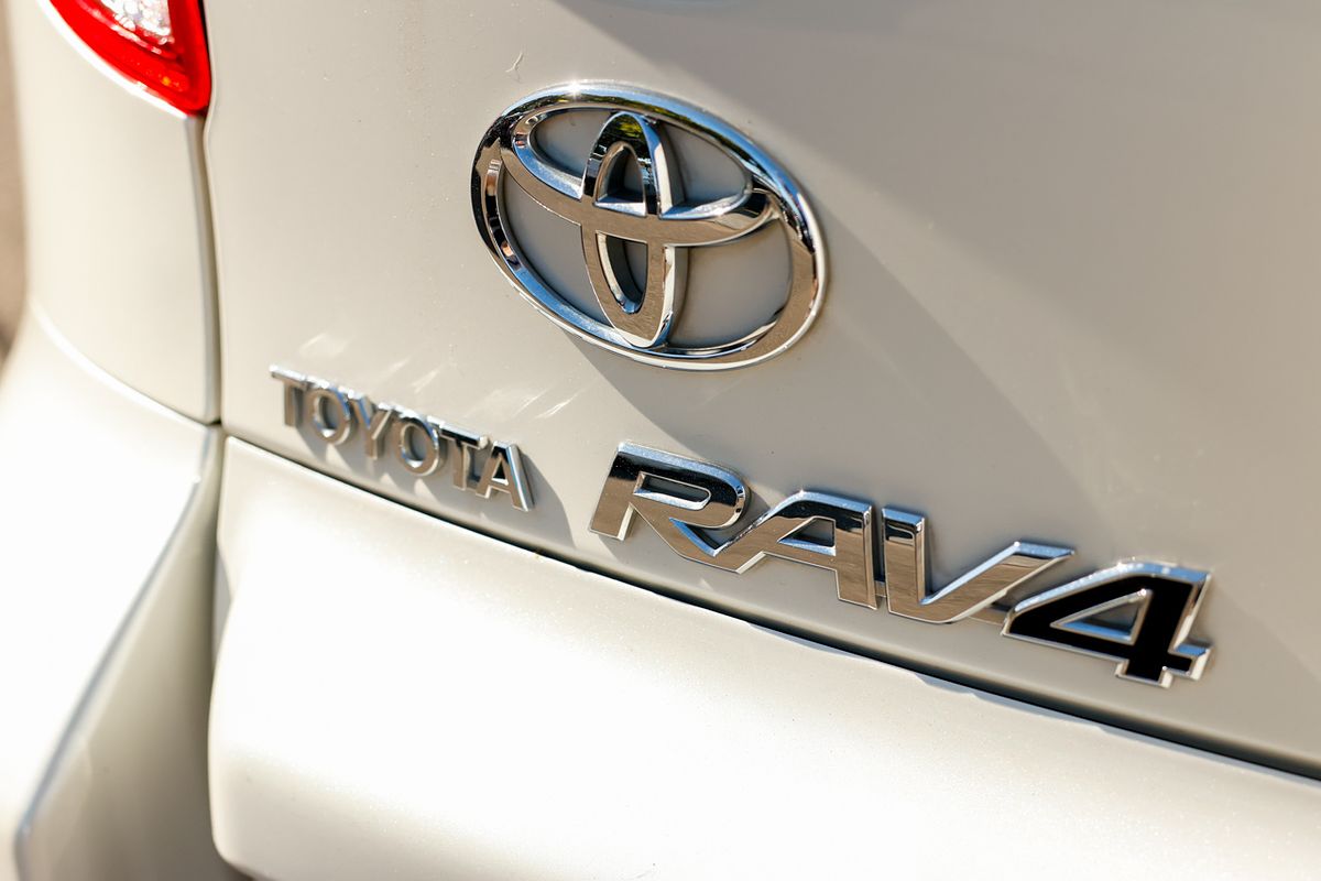 2012 Toyota RAV4 Cruiser ACA38R