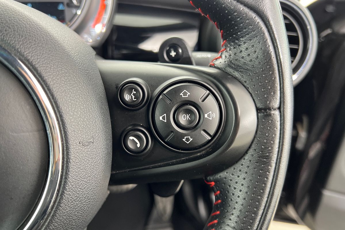 2019 MINI Convertible John Cooper Works F57 LCI