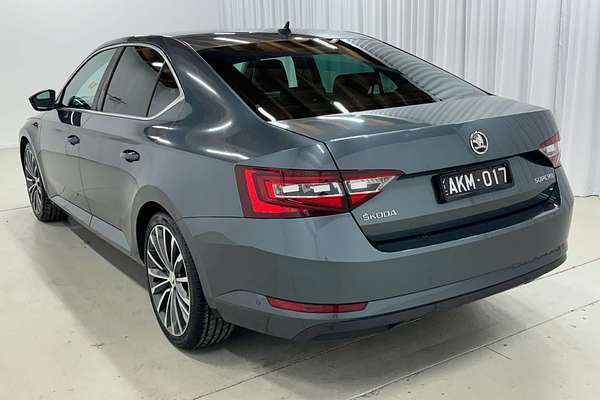 2015 ŠKODA Superb 162TSI NP