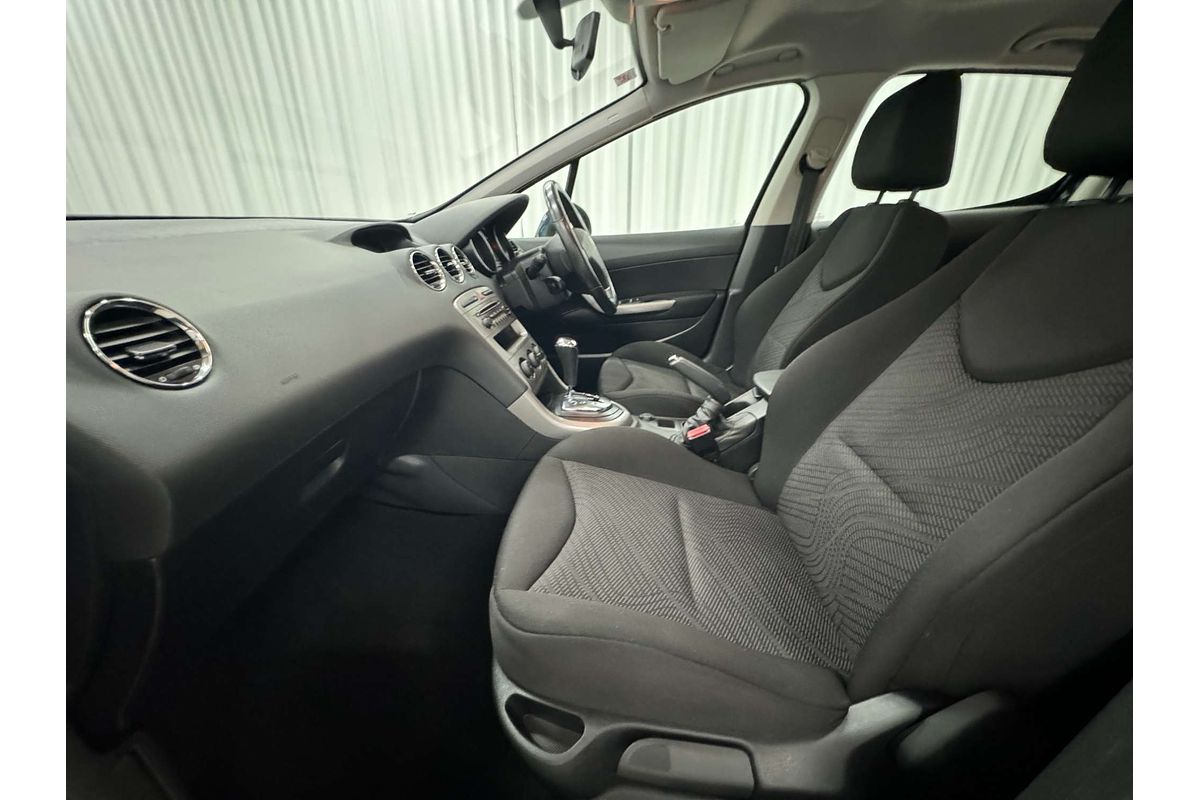 2013 Peugeot 308 Style T7