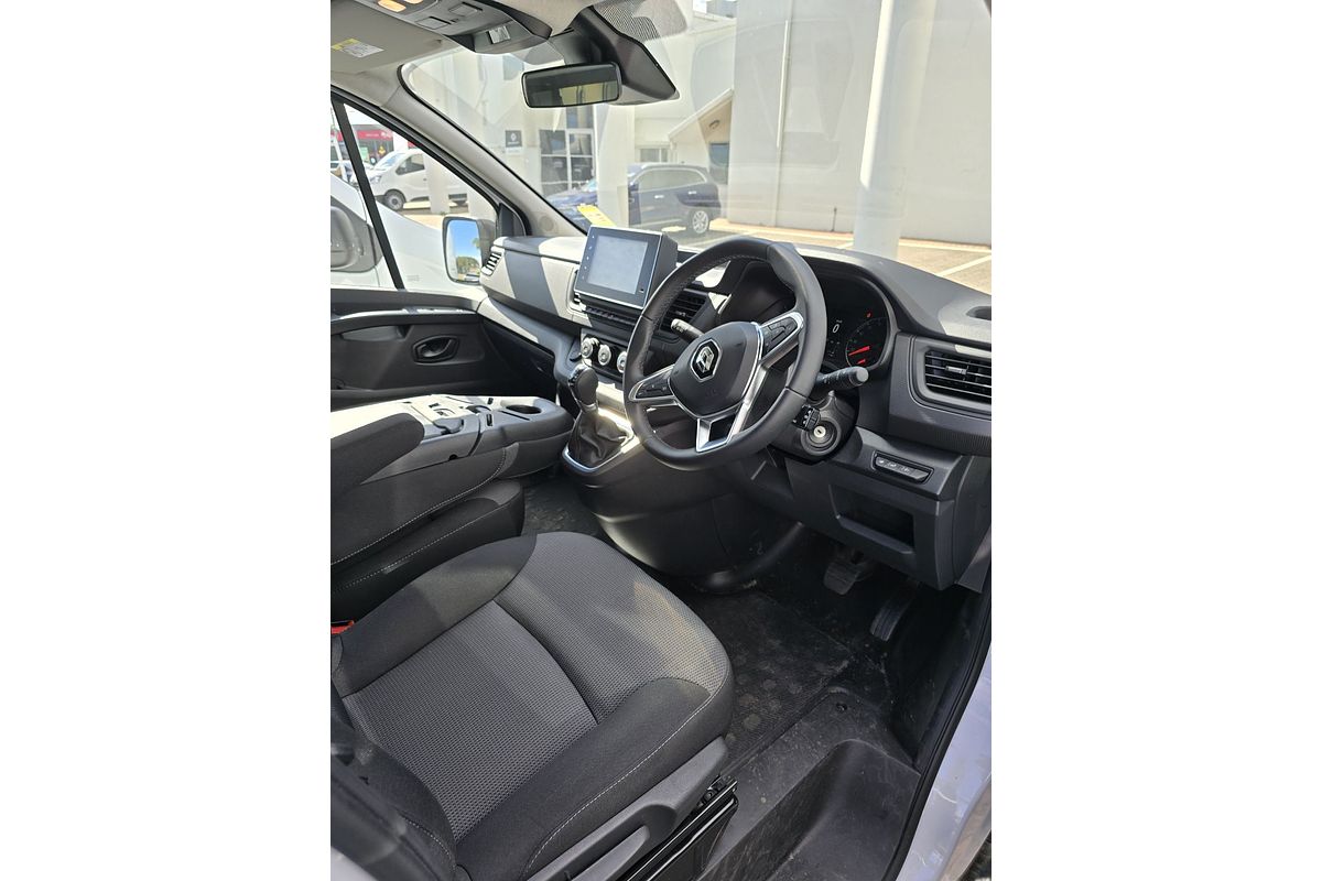 2023 Renault Trafic Pro X82