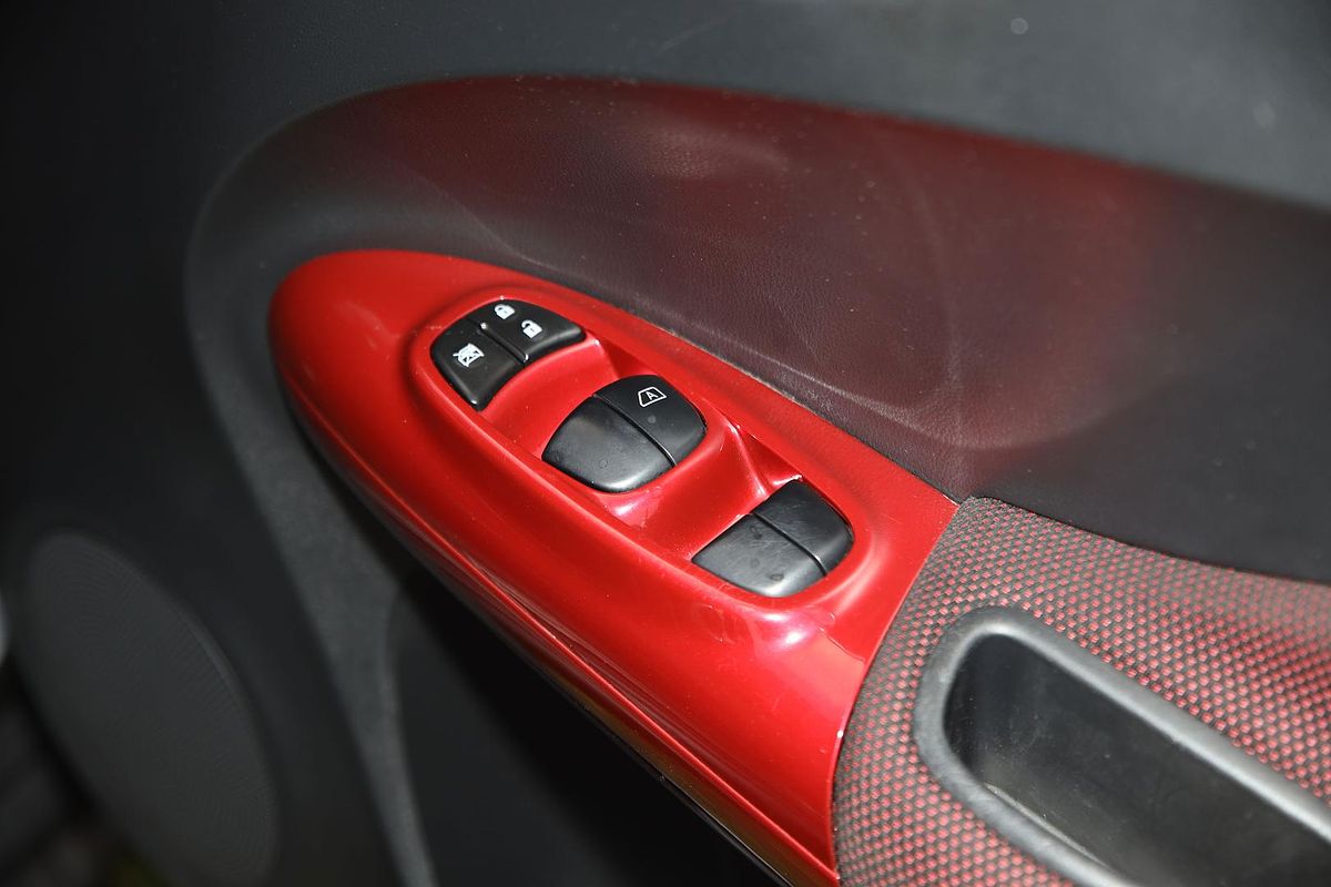 2015 Nissan JUKE ST F15 Series 2