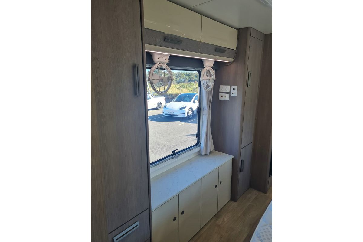 2022 Jayco SILVERLINE CARAVAN 21.65-3.OB.SL-MY22