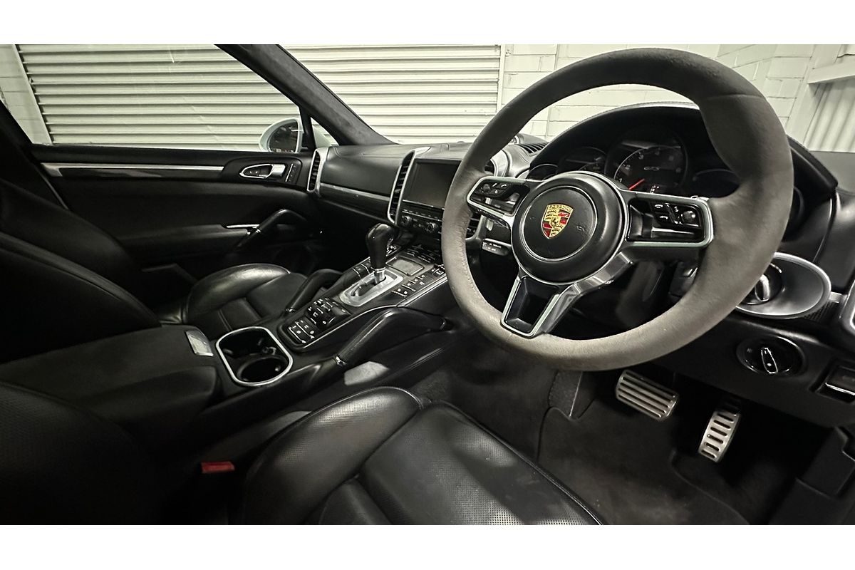 2015 Porsche Cayenne GTS 92A
