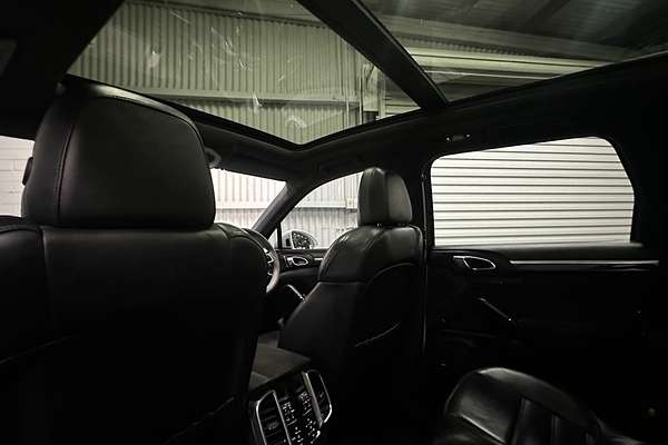 2015 Porsche Cayenne GTS 92A