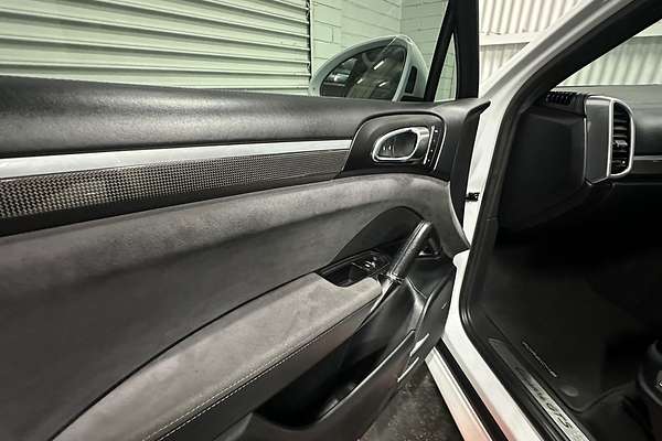 2015 Porsche Cayenne GTS 92A