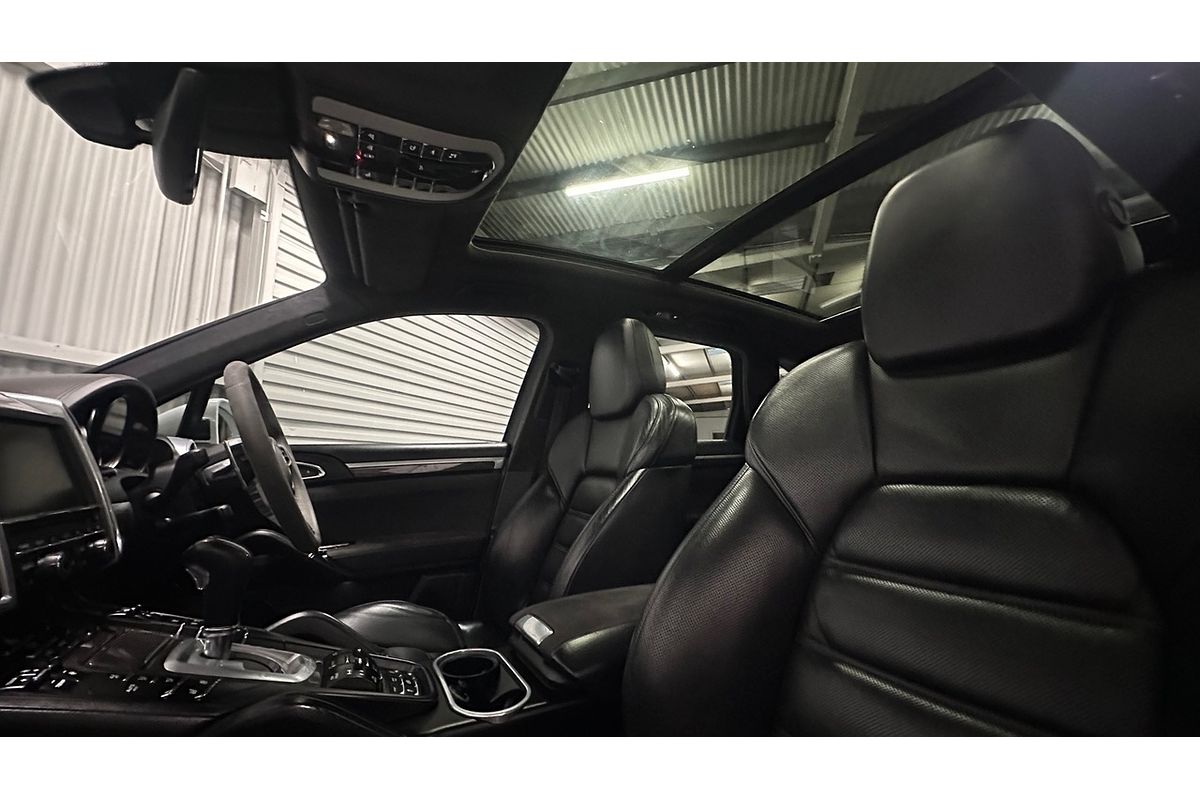 2015 Porsche Cayenne GTS 92A