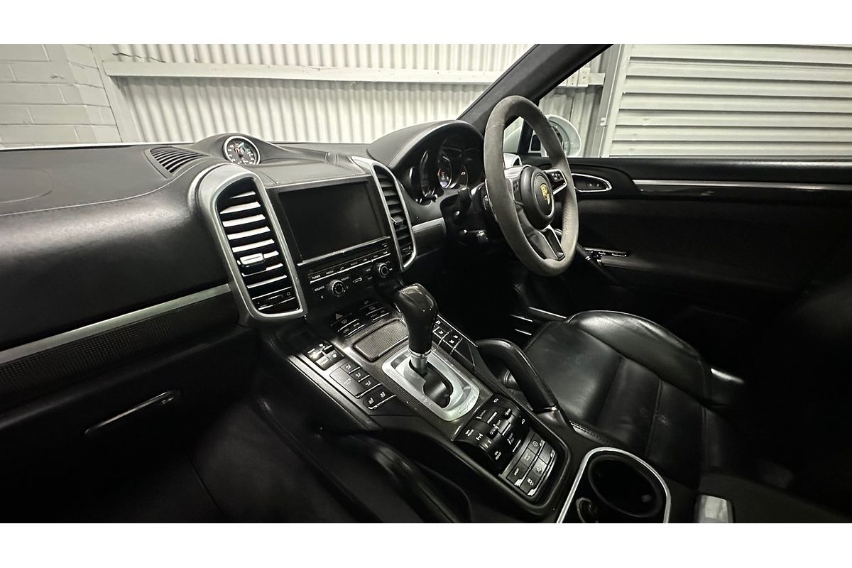 2015 Porsche Cayenne GTS 92A