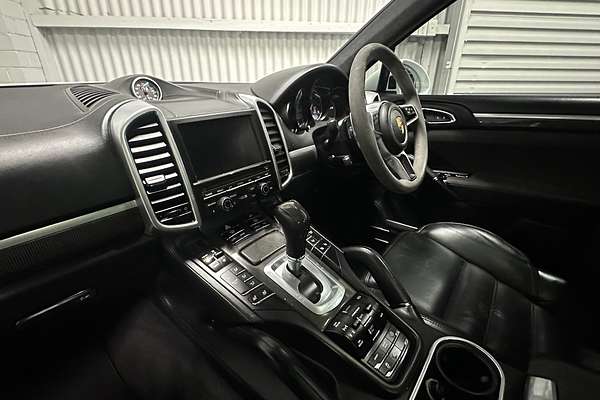 2015 Porsche Cayenne GTS 92A