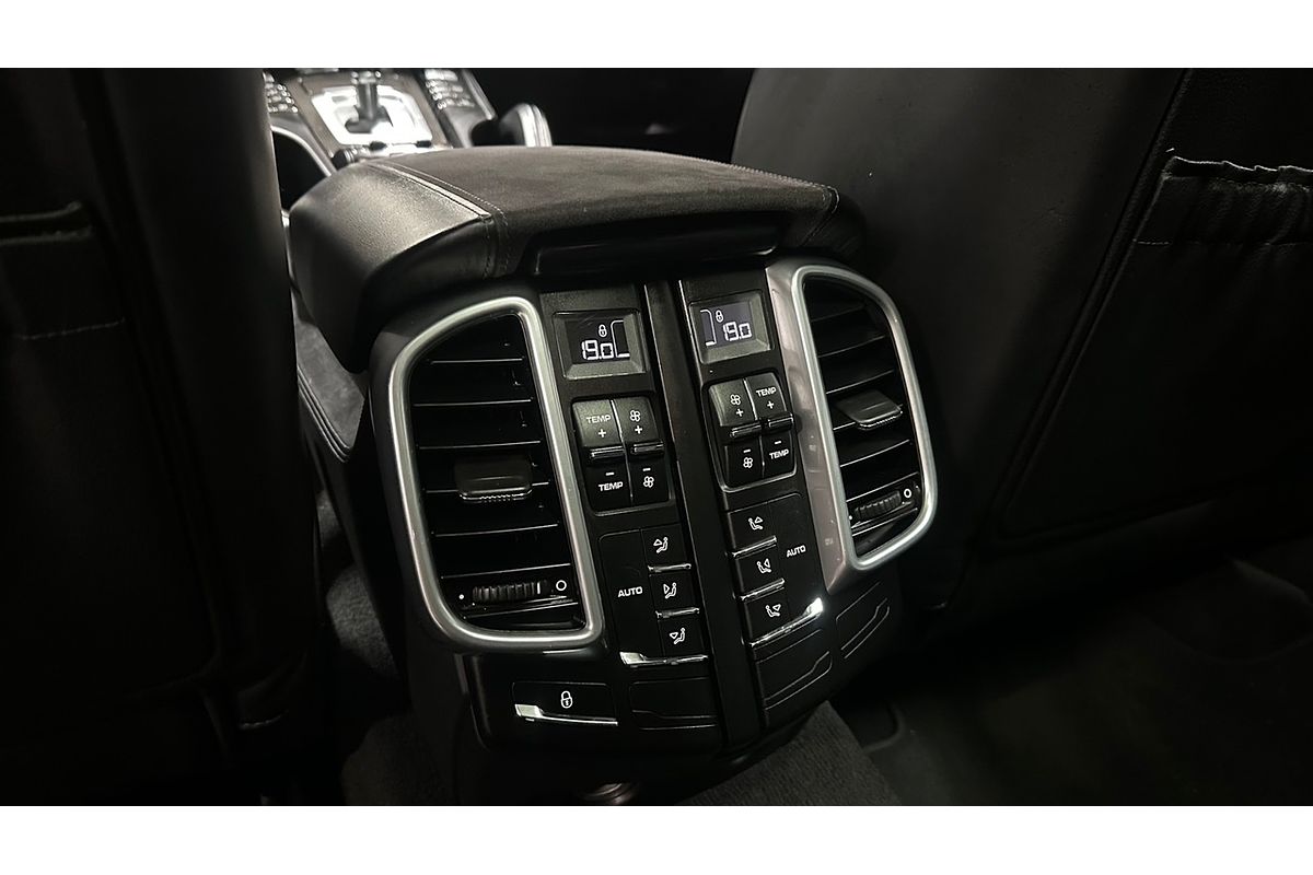 2015 Porsche Cayenne GTS 92A