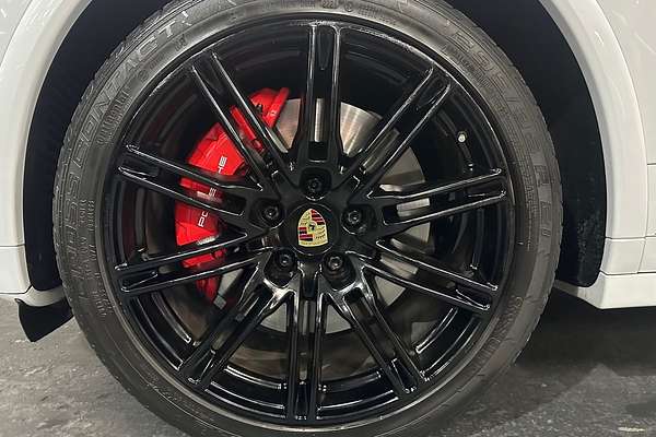 2015 Porsche Cayenne GTS 92A