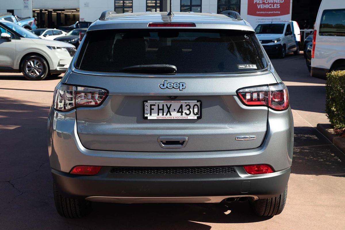 2018 Jeep Compass Longitude M6