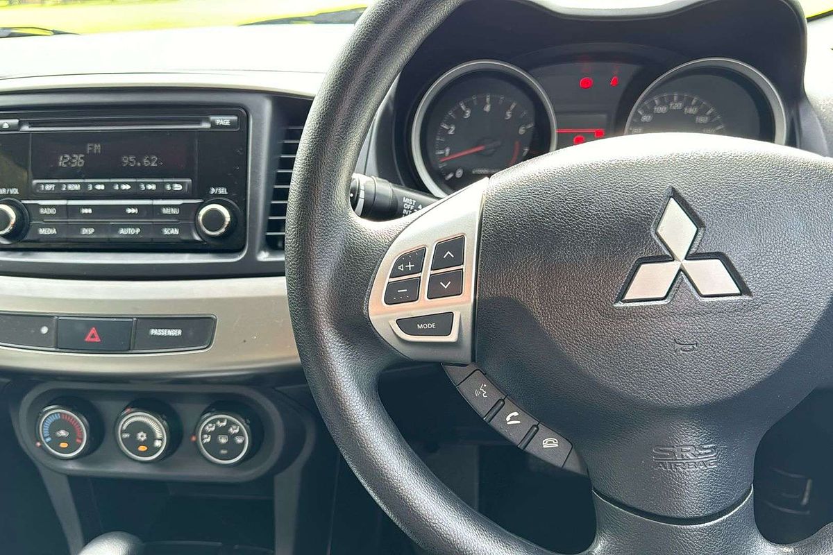 2014 Mitsubishi Lancer ES CJ