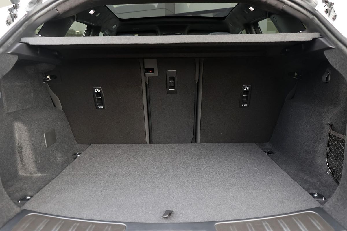 2024 Jaguar E-PACE P250 R-Dynamic HSE X540