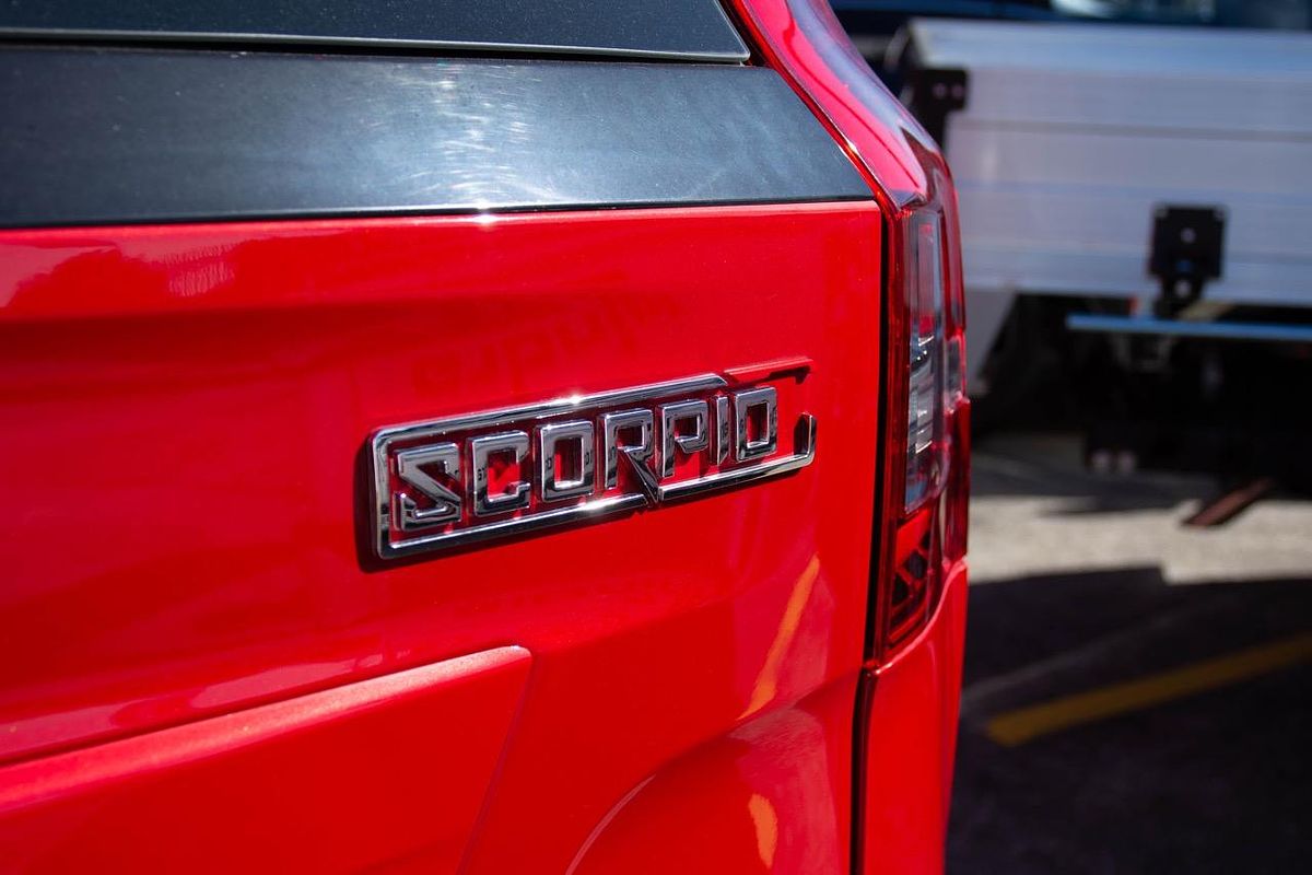 2023 Mahindra Scorpio Z8