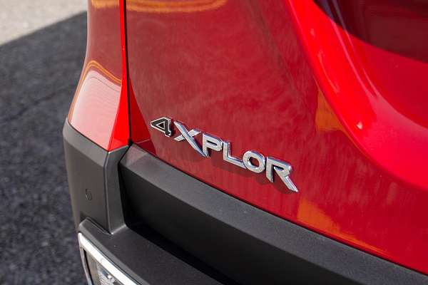 2023 Mahindra Scorpio Z8