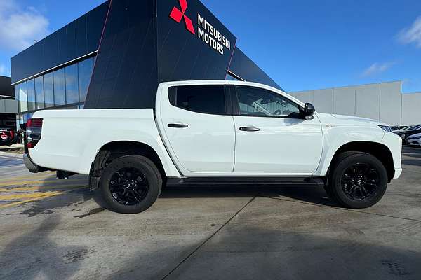 2023 Mitsubishi Triton GLX-R MR 4X4