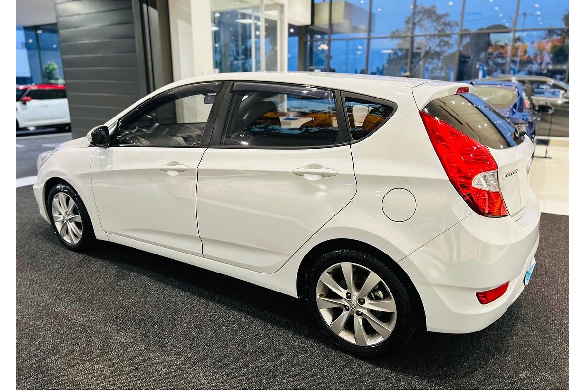 2017 Hyundai Accent Sport RB6