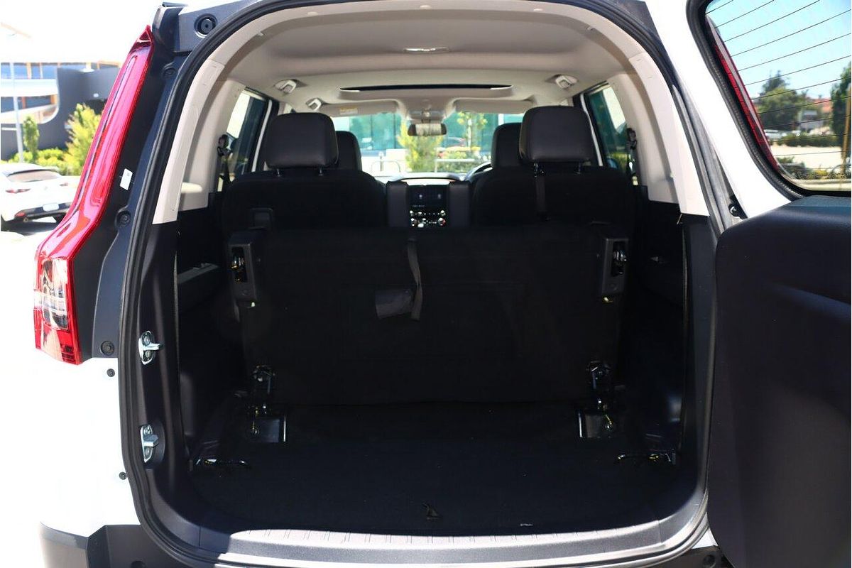 2023 Mahindra Scorpio Z8L