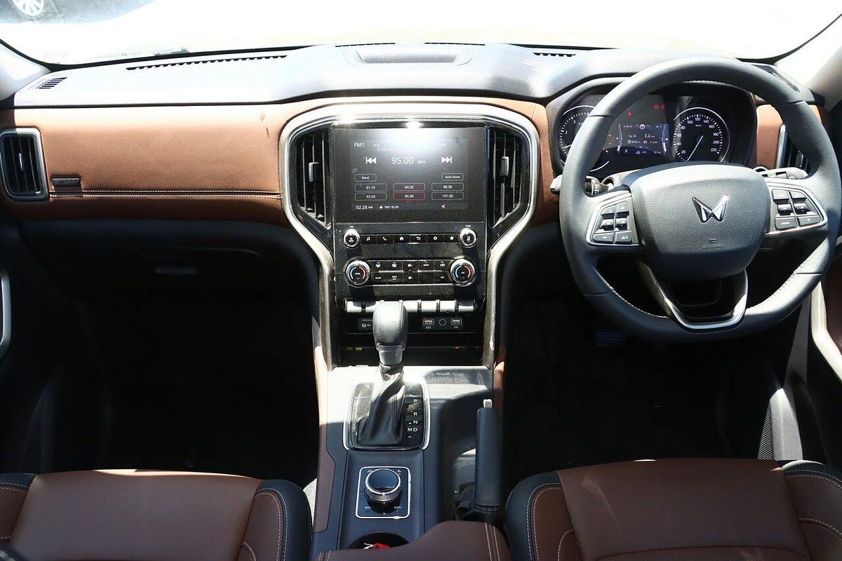 2023 Mahindra Scorpio Z8