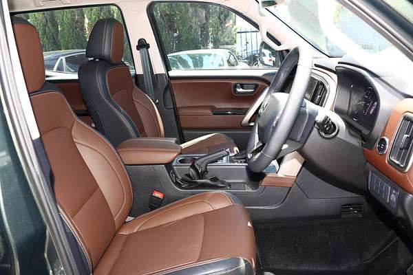 2023 Mahindra Scorpio Z8