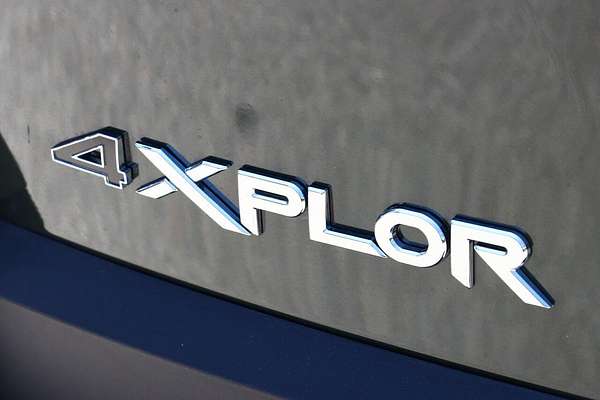 2023 Mahindra Scorpio Z8