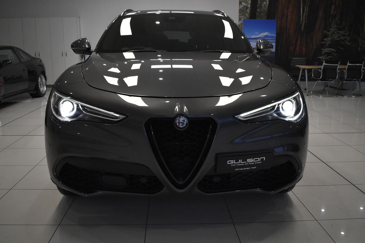 2018 Alfa Romeo Stelvio Ti AWD