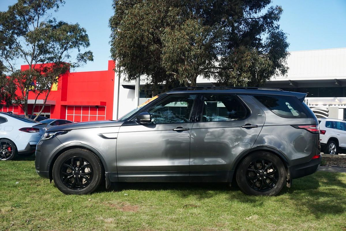 2019 Land Rover Discovery SD6 SE Series 5