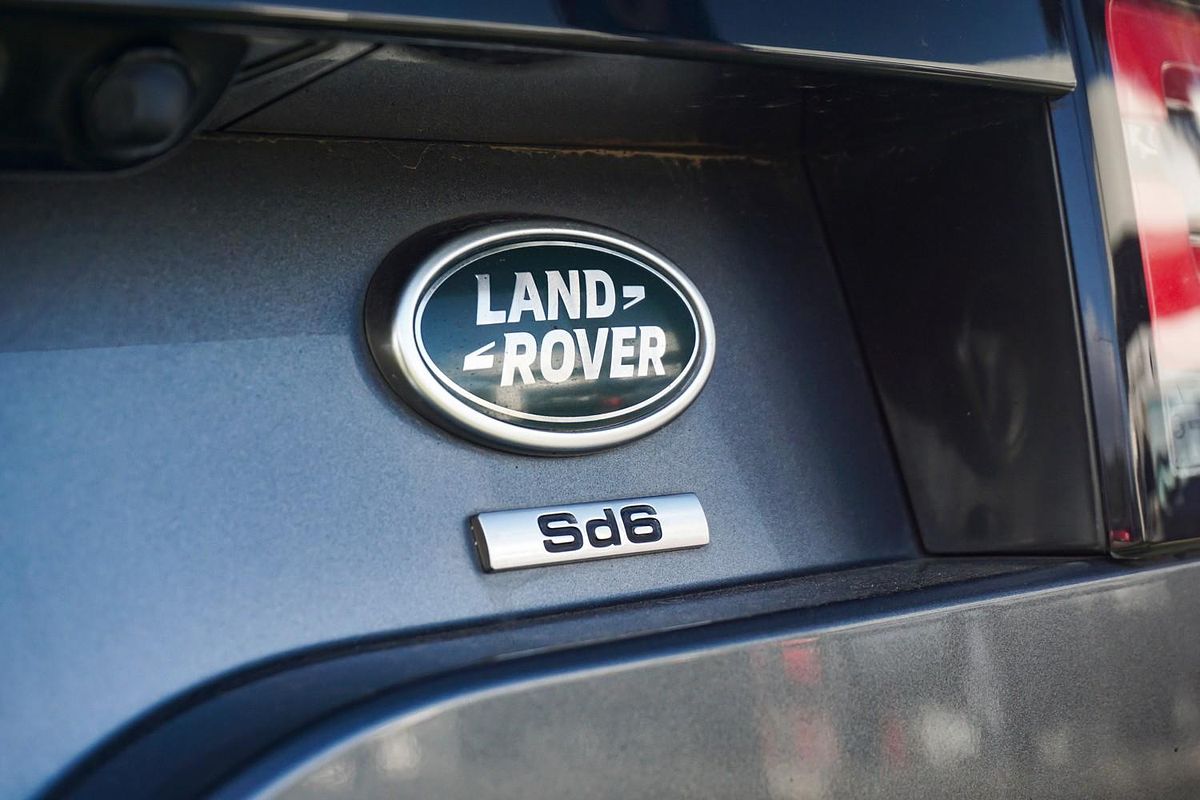 2019 Land Rover Discovery SD6 SE Series 5