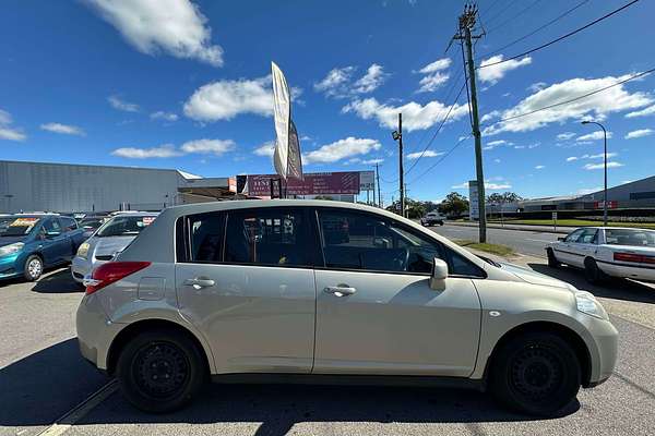 2012 Nissan Tiida ST C11 S3