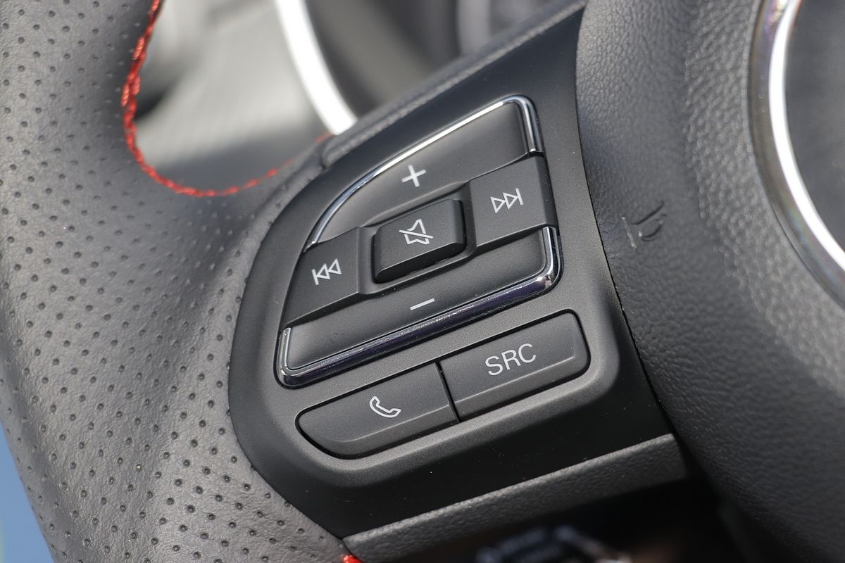 2024 MG ZST Excite