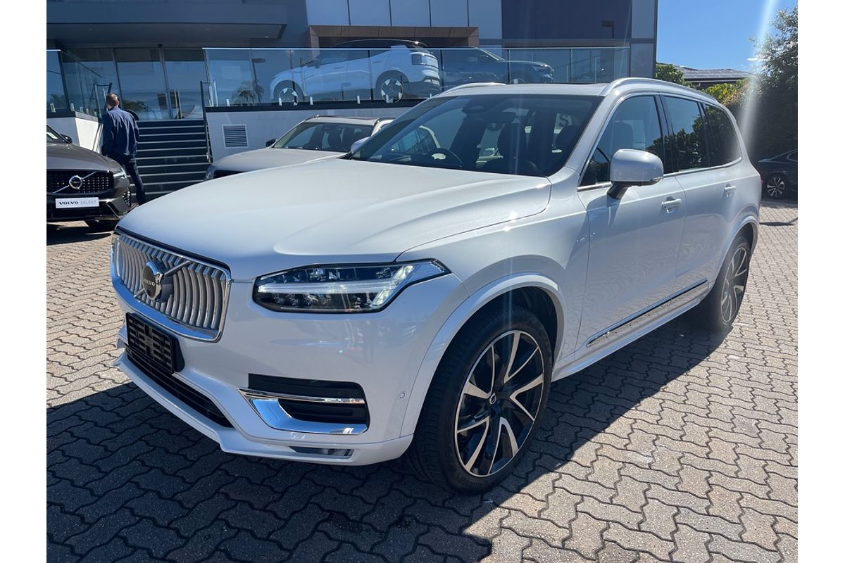 2023 Volvo XC90 Ultimate B6 Bright