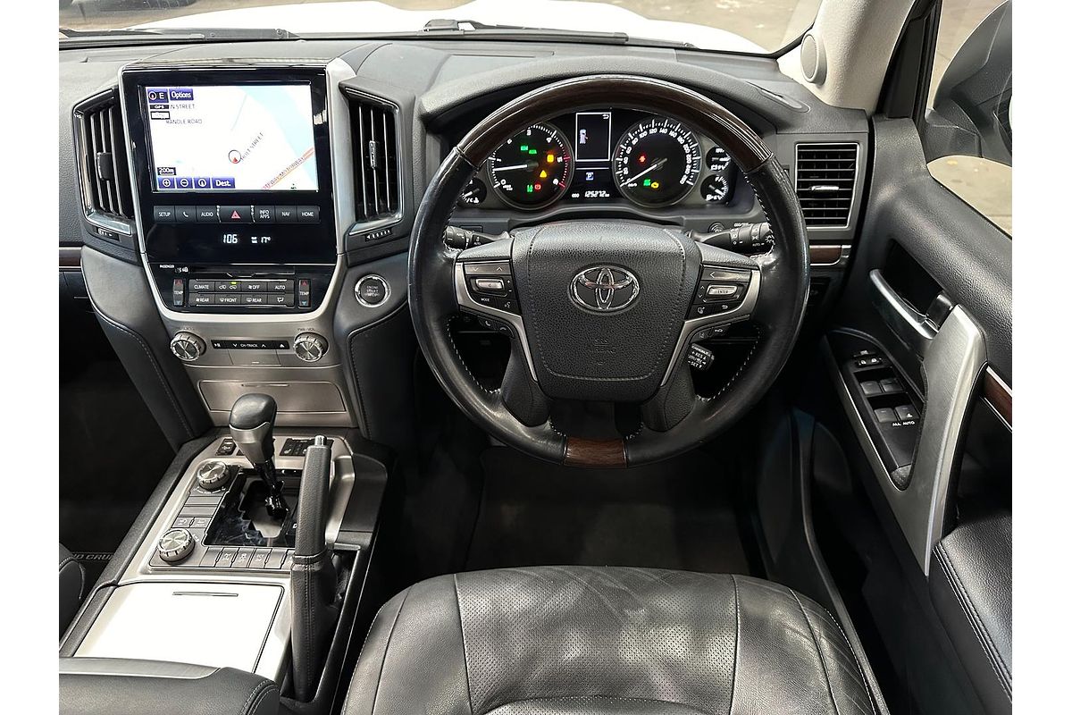 2019 Toyota Landcruiser Sahara VDJ200R