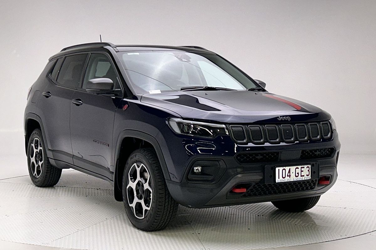 2022 Jeep Compass Trailhawk M6