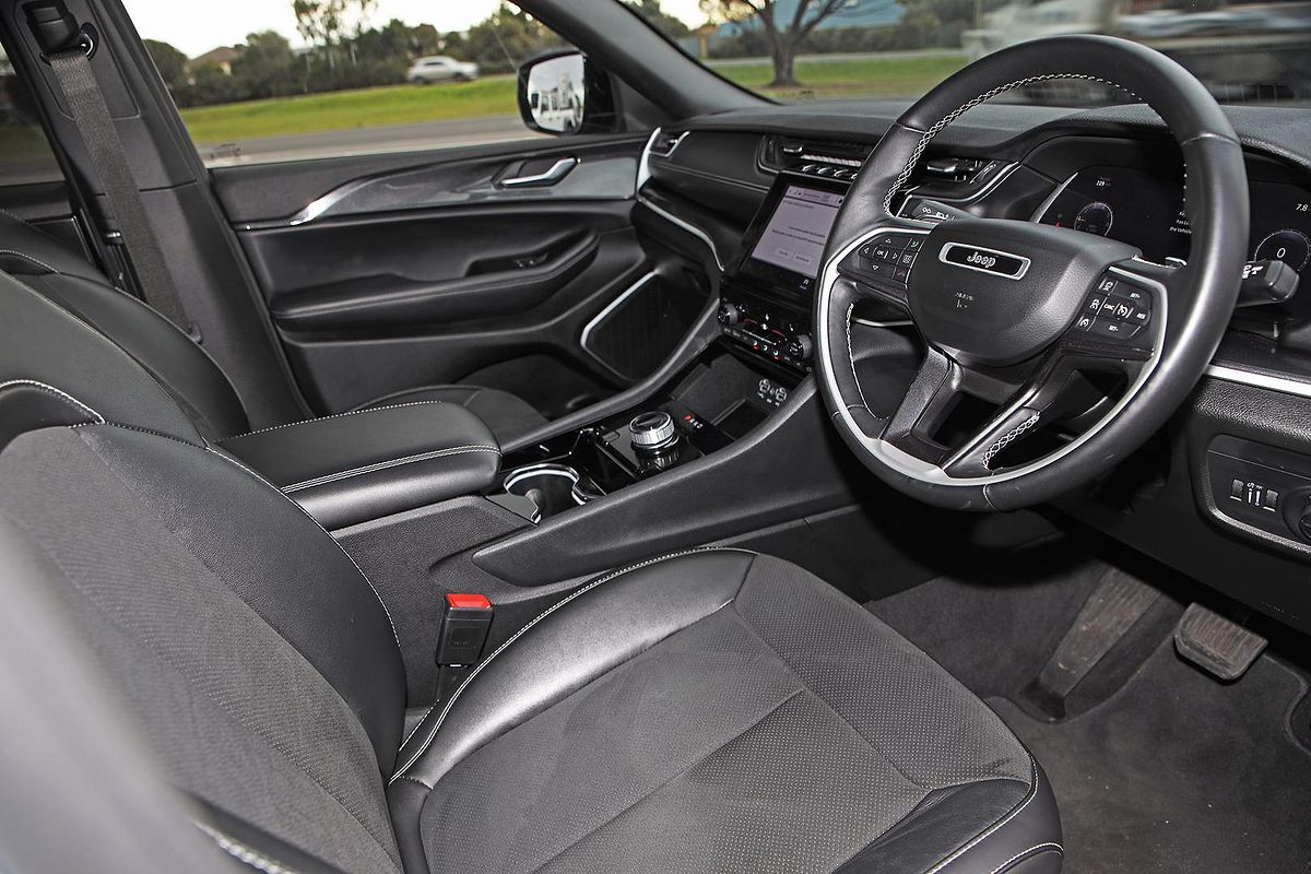 2022 Jeep Grand Cherokee L Night Eagle WL