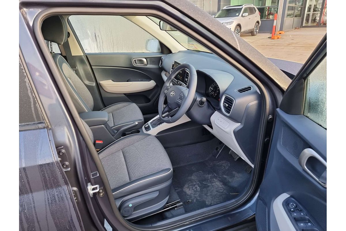 2024 Hyundai Venue Elite QX.V5