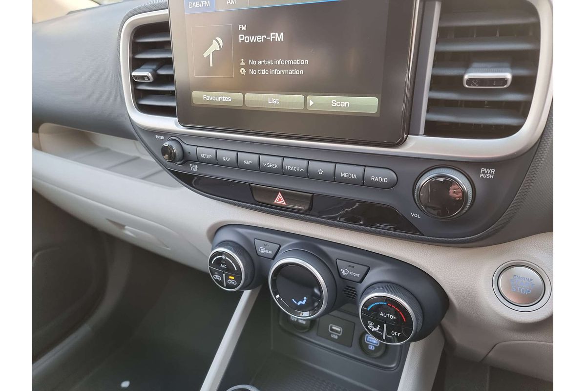2024 Hyundai Venue Elite QX.V5
