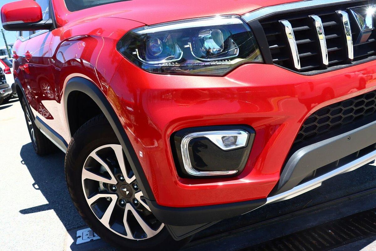 2023 Mahindra Scorpio Z8