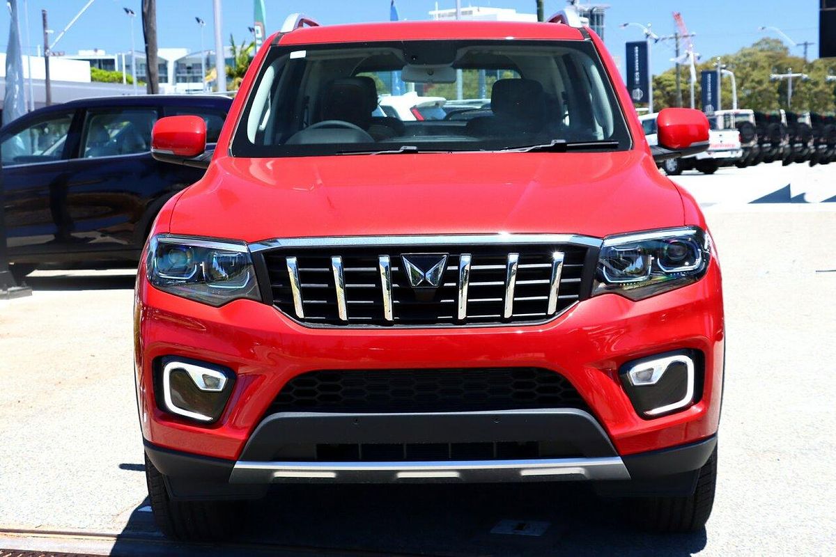 2023 Mahindra Scorpio Z8
